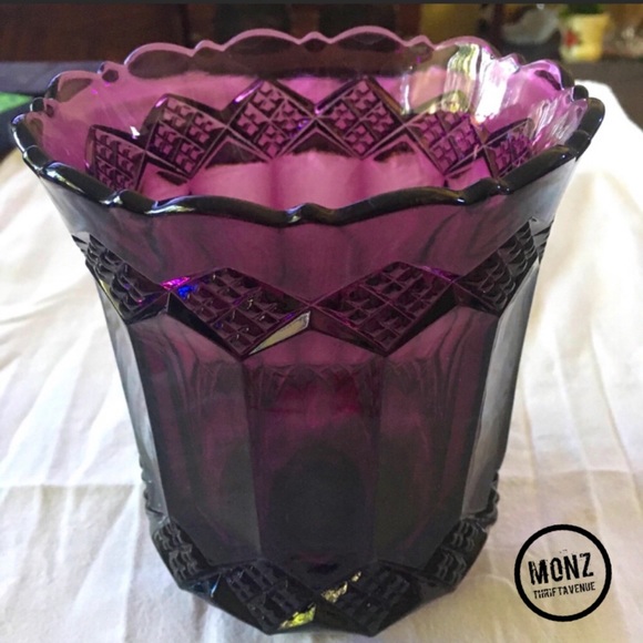 Vintage Other - Vintage Anchor Hocking Amethyst Vase